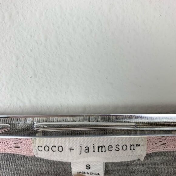 Coco + Jaimeson Embroidered Sleeve Top - Picture 5 of 5